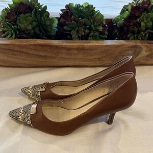 Coach Zan Snakeskin Cap-Toe pumps in‎ brown leather gold-tone hardware size 7.5